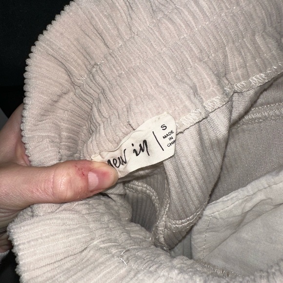 Paper bag Pants - Picture 3 of 3